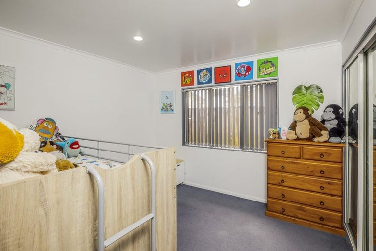 Photo of property in 64a Robertson Road, Favona, Auckland, 2024