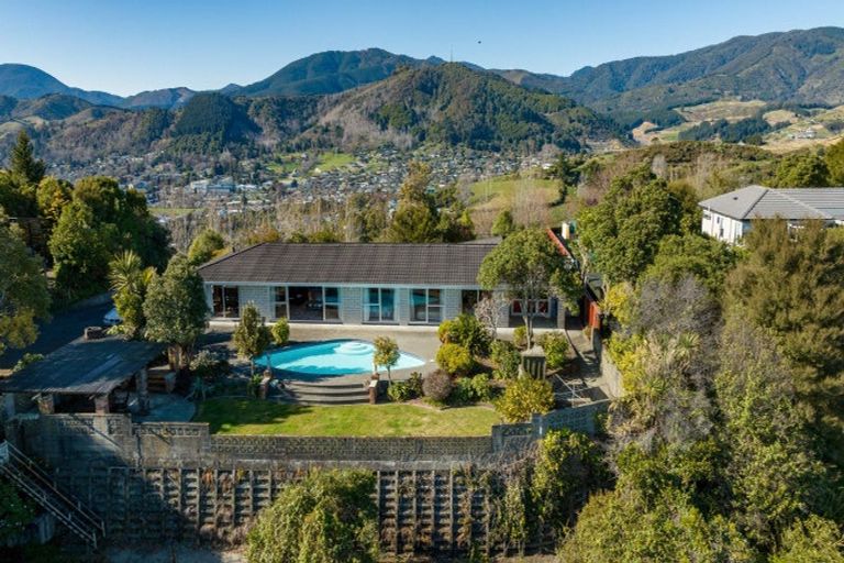 Photo of property in 262 Princes Drive, Britannia Heights, Nelson, 7010