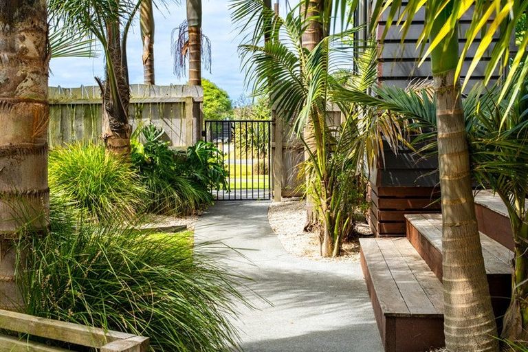 Photo of property in 64 Jack Boyd Drive, Mangawhai Heads, Mangawhai, 0573