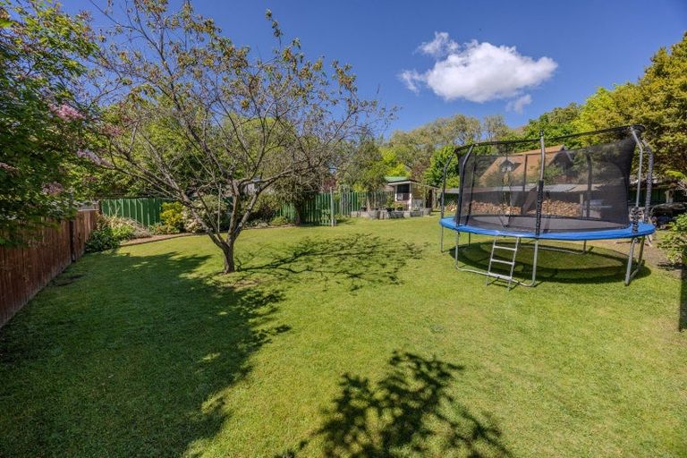 Photo of property in 3 Heuchan Lane, Wanaka, 9305
