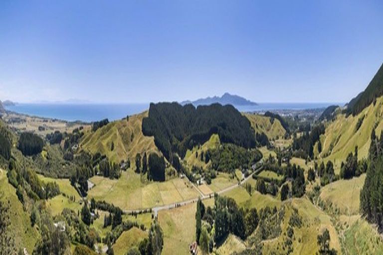 Photo of property in 7 Maungakotukutuku Road, Paraparaumu, 5032