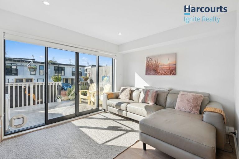 Photo of property in 74a Opaheke Road, Opaheke, Papakura, 2113