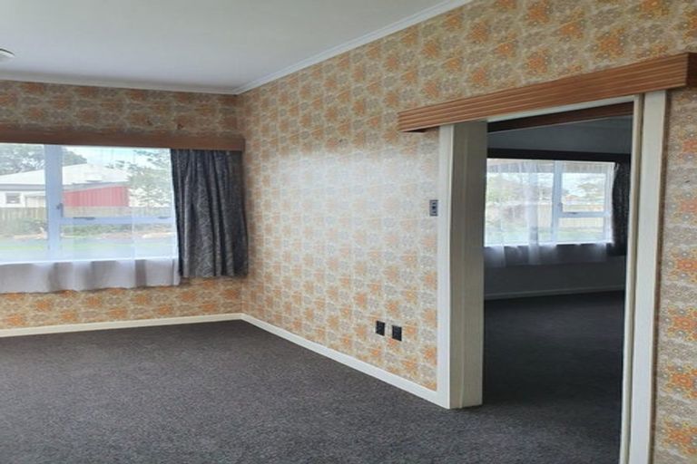 Photo of property in 11 Allen Avenue, Papatoetoe, Auckland, 2025