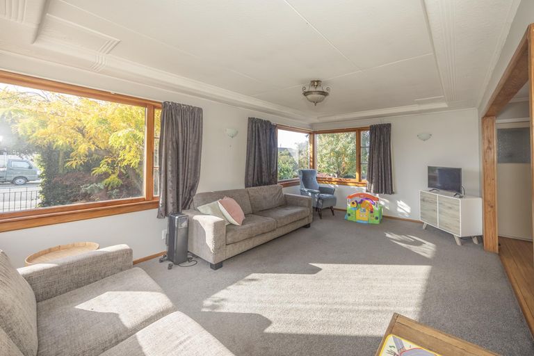 Photo of property in 21 Queens Crescent, Oamaru, 9400