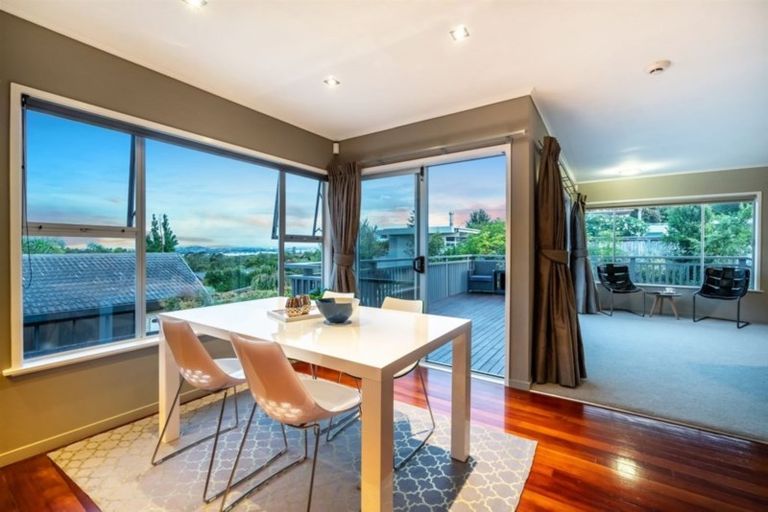 Photo of property in 11 Havenwood Place, Birkenhead, Auckland, 0626