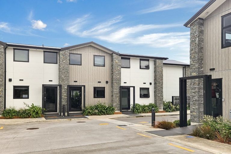 Photo of property in 2/7 Ariki Street, Boulcott, Lower Hutt, 5010