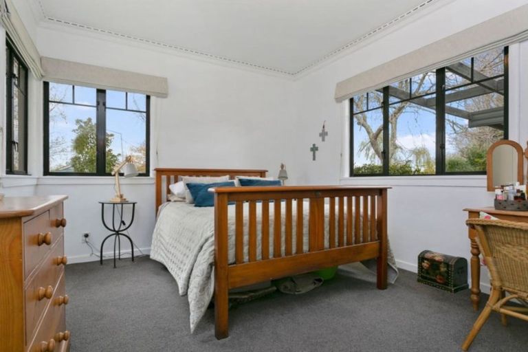 Photo of property in 18 Queen Street, Cambridge, 3434