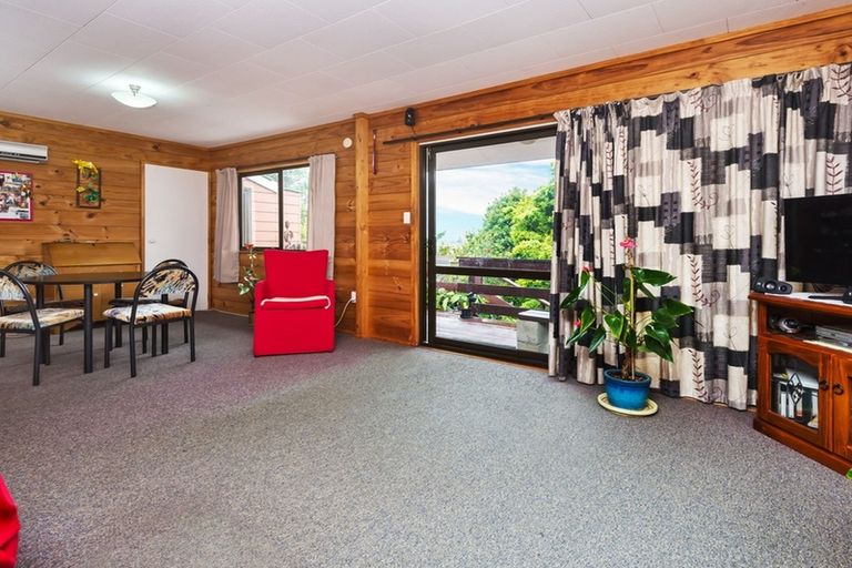 Photo of property in 33 Mellsop Avenue, Waiuku, 2123