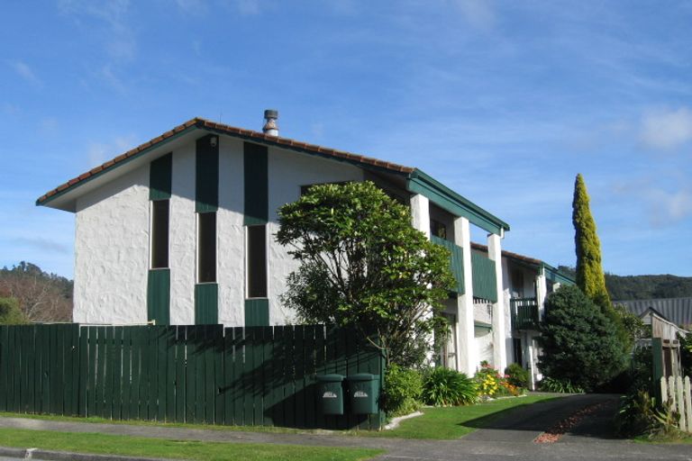Photo of property in 72a Kairimu Street, Stokes Valley, Lower Hutt, 5019