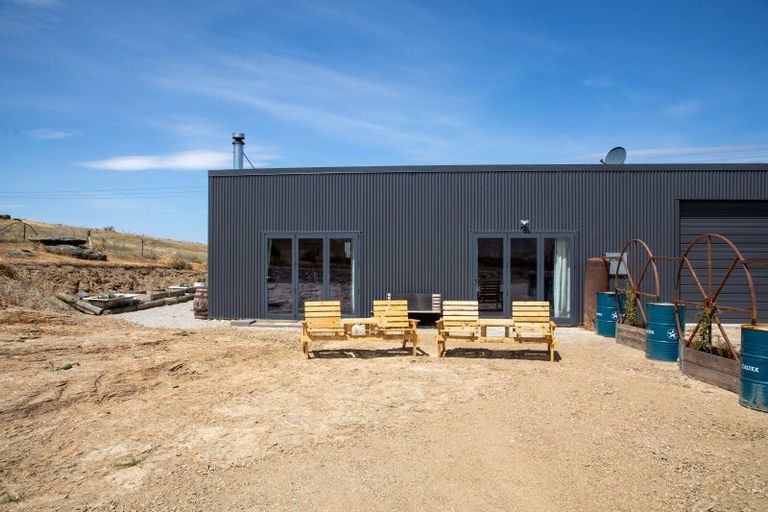 Photo of property in 375 Conroys Road, Conroys Gully, Alexandra, 9392