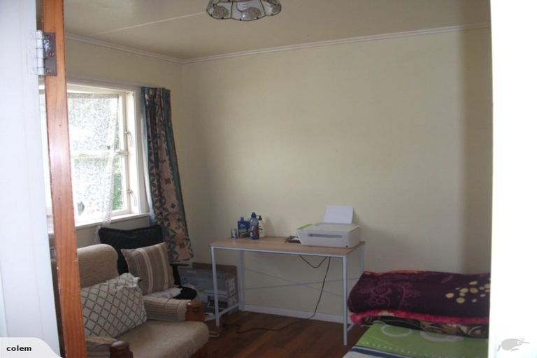 Photo of property in Oberon Flats, 48a Merton Street, Trentham, Upper Hutt, 5018