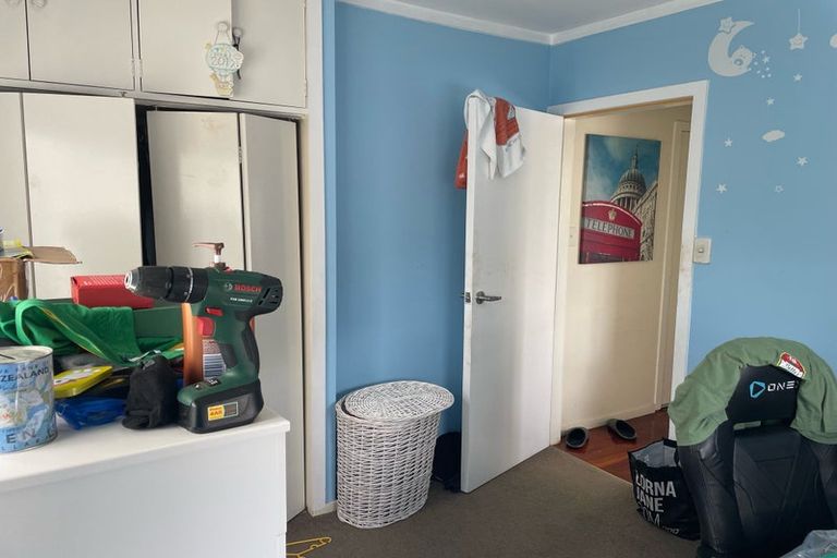 Photo of property in 32 Golf Road, New Lynn, Auckland, 0600