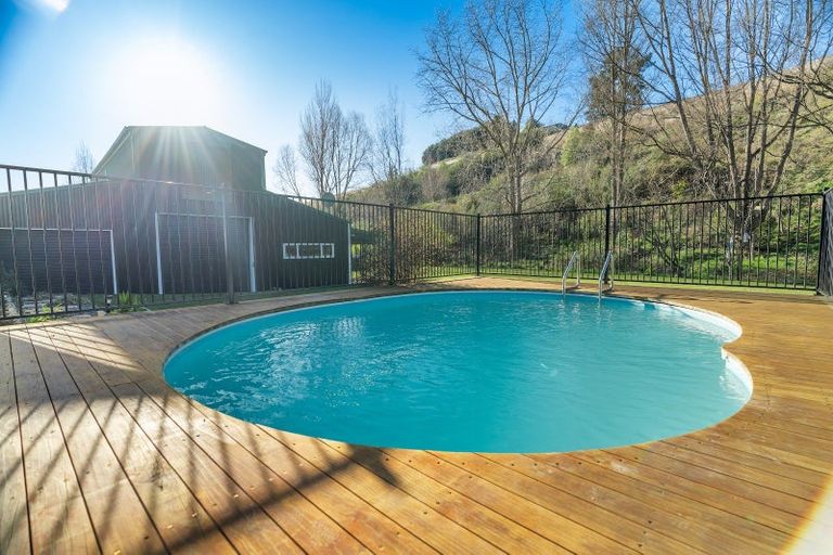Photo of property in 33a Totara View Road, Wakefield, 7095