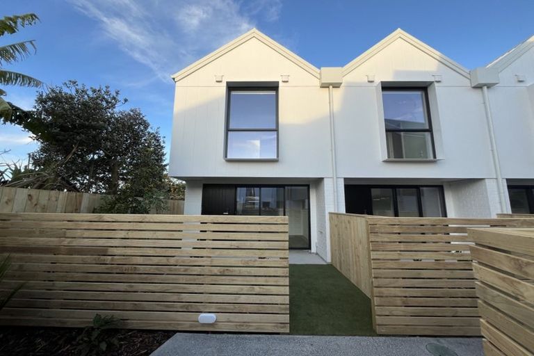 Photo of property in 12/39 Pakuranga Road, Pakuranga, 2010