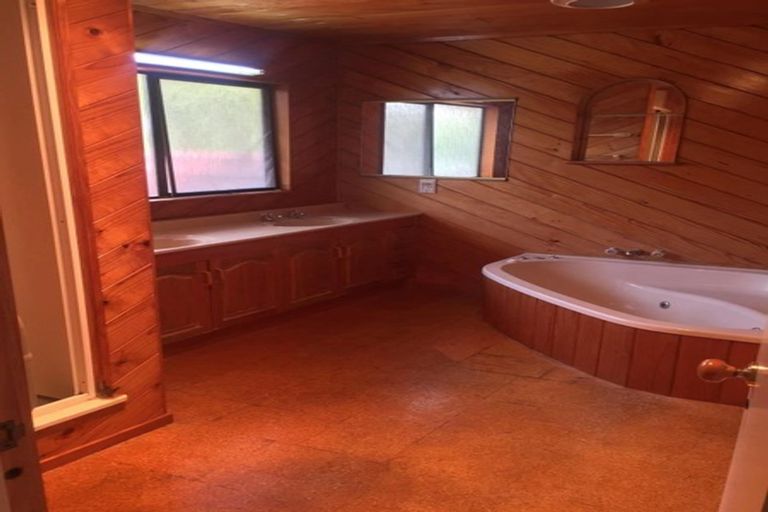 Photo of property in 31 Fleur Road, Karaka, Papakura, 2580