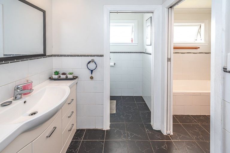 Photo of property in 96 Fitzherbert Avenue, Tawhero, Whanganui, 4501