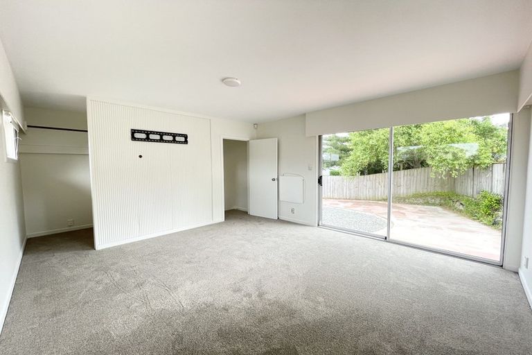 Photo of property in 27 Kaikoura Street, Henderson, Auckland, 0612