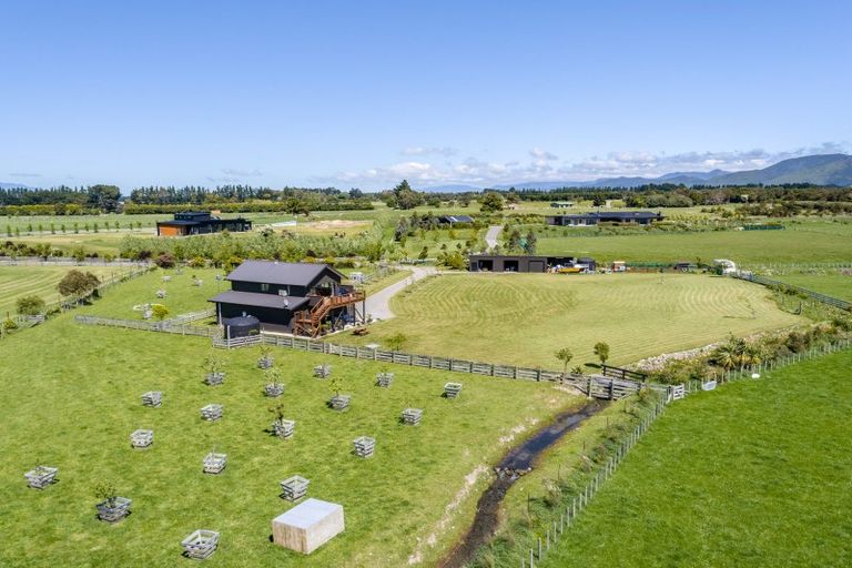 Photo of property in 50 Flax Cutter Lane, Woodside, Greytown, 5794