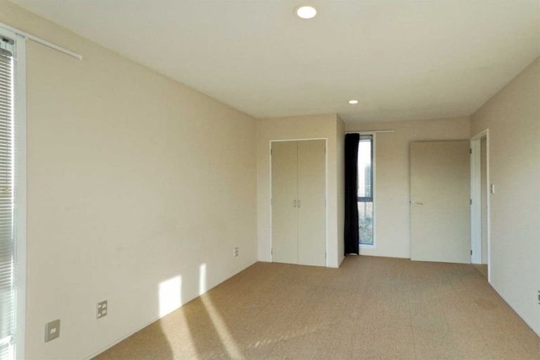 Photo of property in 19 Whiteleigh Avenue, Addington, Christchurch, 8024