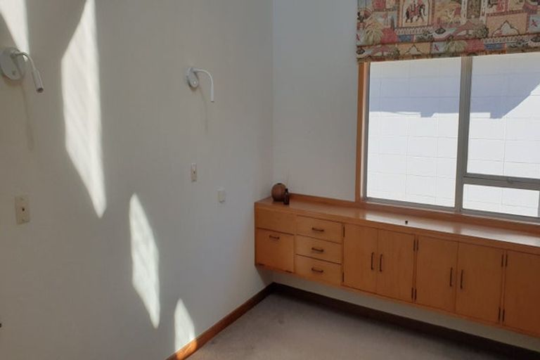 Photo of property in 8 Paua Place, Camborne, Porirua, 5026