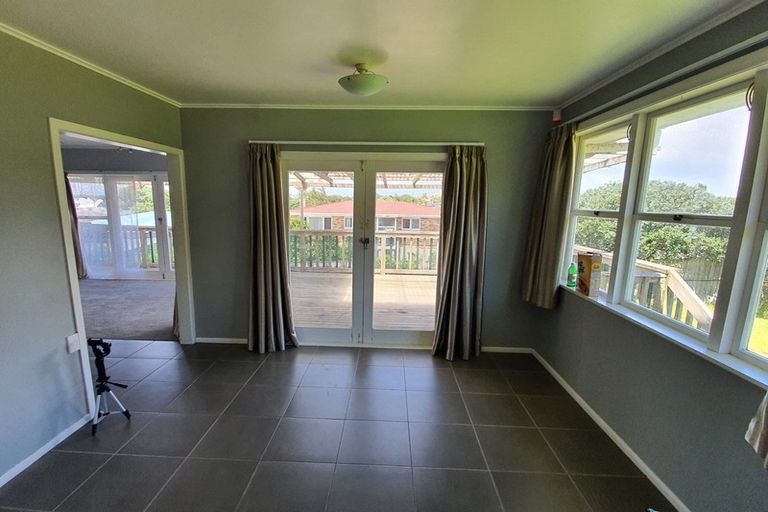 Photo of property in 48 Kapuka Road, Mangere Bridge, Auckland, 2022