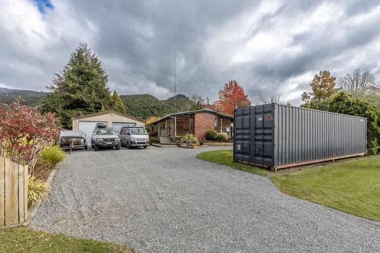 Photo of property in 301 Matariki Street, Tokaanu, Turangi, 3381