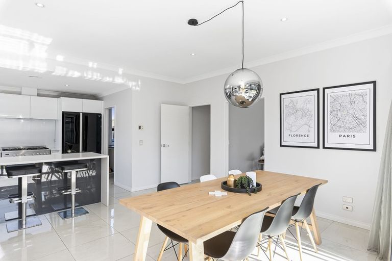 Photo of property in 11 Petrel Close, Paraparaumu Beach, Paraparaumu, 5032