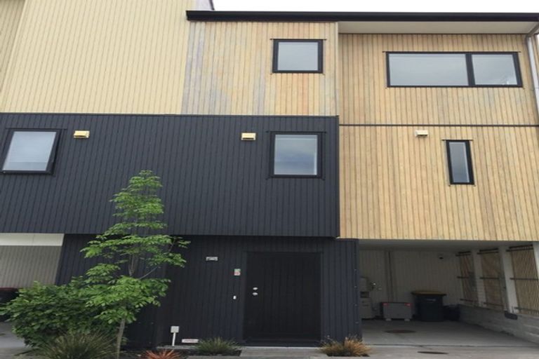 Photo of property in 4 Pheasant Lane, Hobsonville, Auckland, 0616