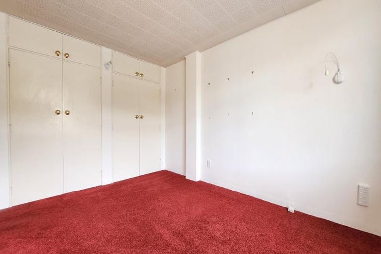 Photo of property in Jerningham Apartments, 20 Oriental Terrace, Oriental Bay, Wellington, 6011