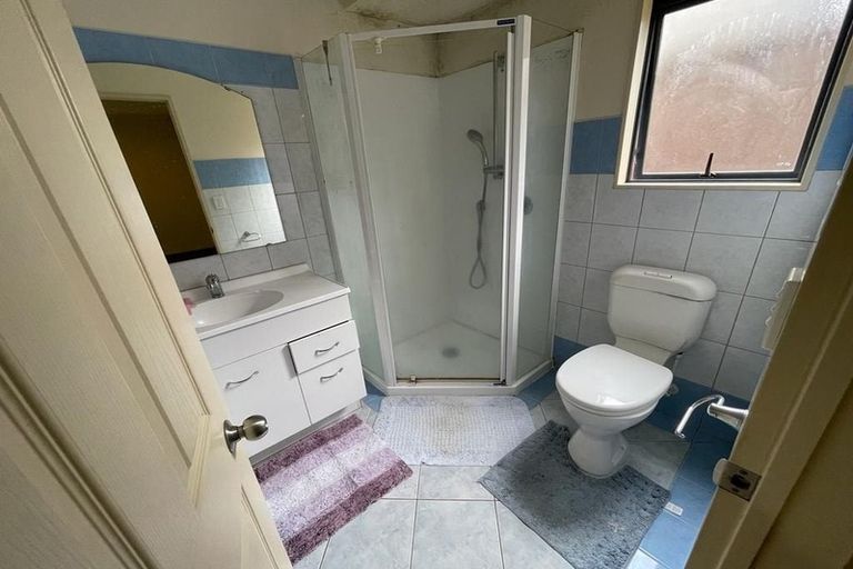 Photo of property in 648 Massey Road, Mangere, Auckland, 2022