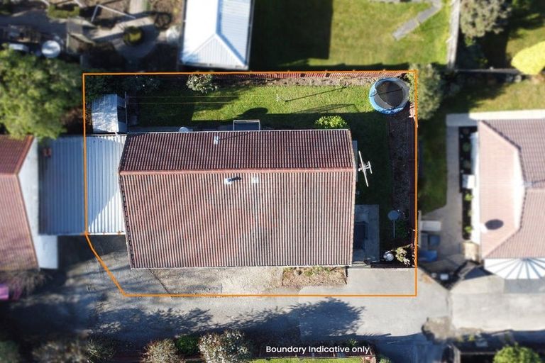 Photo of property in 1/40b Chipping Lane, Redwood, Christchurch, 8051