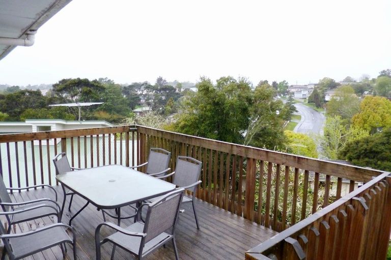 Photo of property in 66 Tamahere Drive, Glenfield, Auckland, 0629