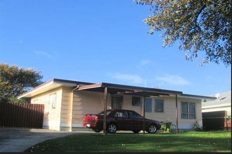 Photo of property in 18 Stillwater Place, Westbrook, Palmerston North, 4412
