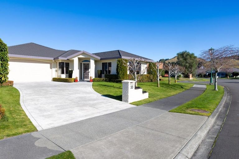 Photo of property in 33 Kensington Drive, Taradale, Napier, 4112