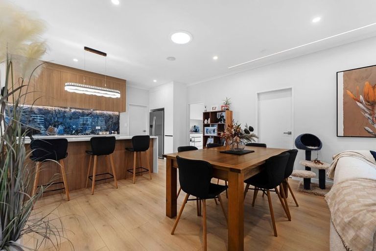 Photo of property in 12 Dolcetto Place, Pokeno, 2402
