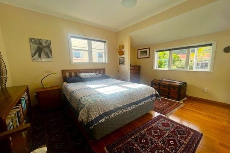 Photo of property in 10 Melvill Grove, Waterloo, Lower Hutt, 5011