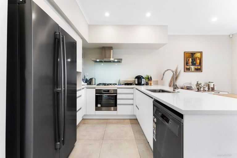 Photo of property in 12 Malcolm Calder Road, Hobsonville, Auckland, 0616