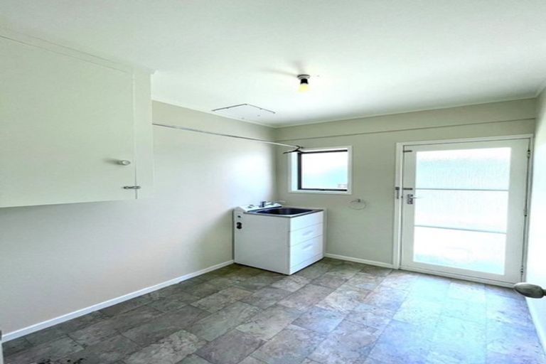 Photo of property in 254 Don Buck Road, Massey, Auckland, 0614