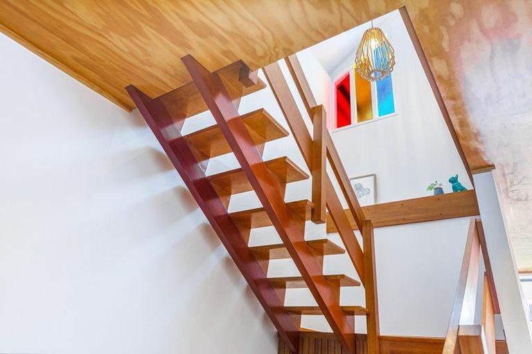 Photo of property in 16a Matuhi Rise, Henderson, Auckland, 0612