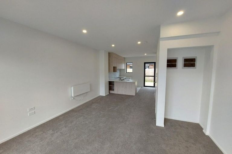Photo of property in 16 Aumarire Lane, Favona, Auckland, 2024