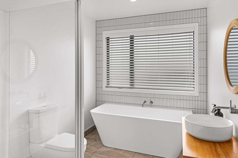Photo of property in 98 Liverpool Street, Riversdale, 9776