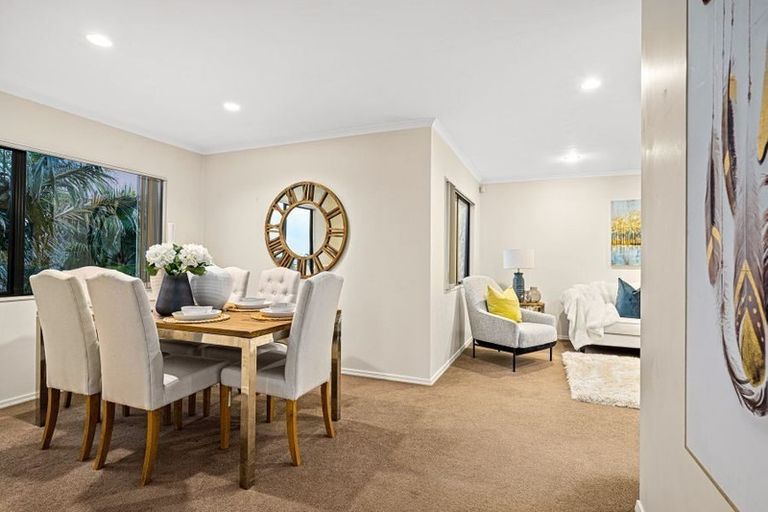 Photo of property in 62b Hogarth Rise, West Harbour, Auckland, 0618