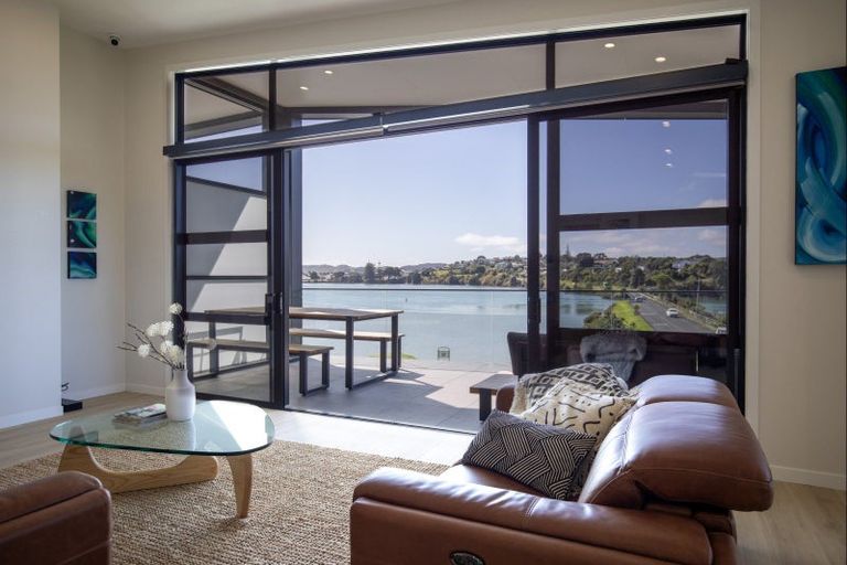 Photo of property in 2a Marine Parade, Raglan, 3225