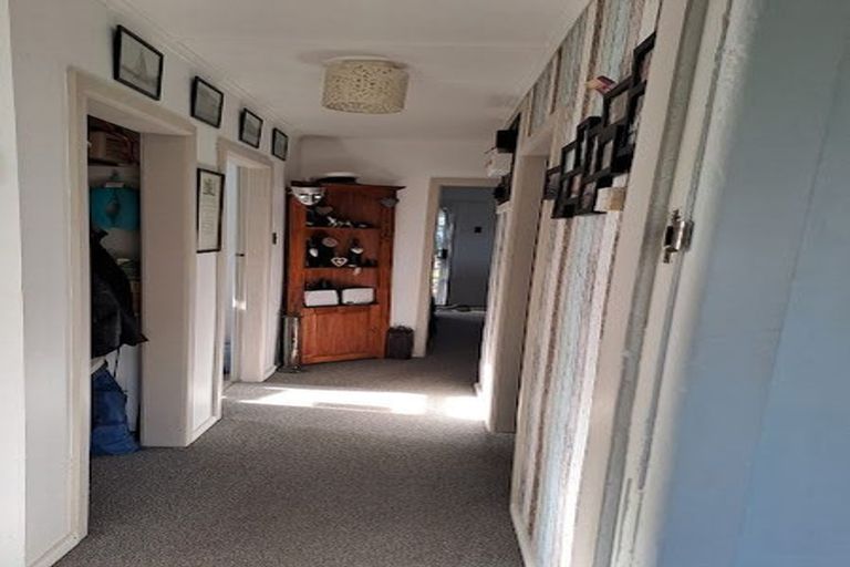 Photo of property in 11 Graham Street, Porangahau, 4293