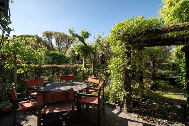 Photo of property in 5 Te Urunga Place, Acacia Bay, Taupo, 3330