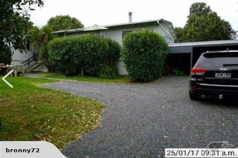 Photo of property in 487 Oaia Road, Muriwai, 0881