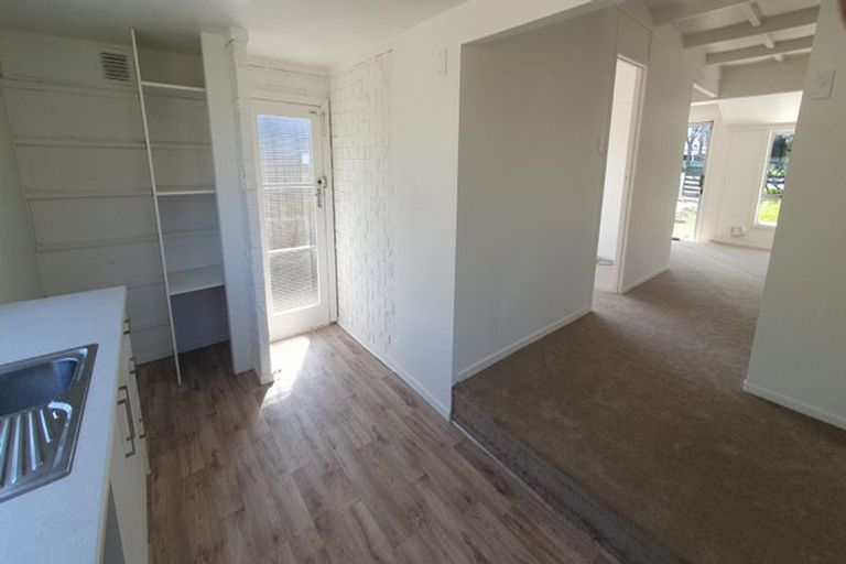 Photo of property in 138 Don Buck Road, Massey, Auckland, 0614