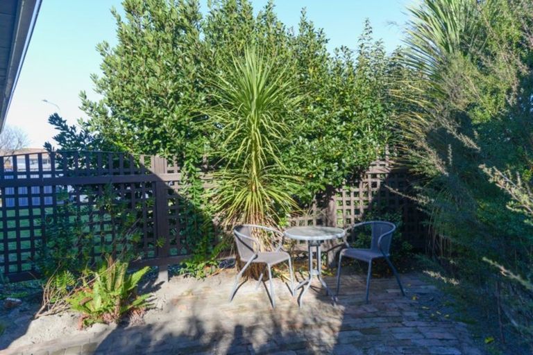 Photo of property in 22 Glamorgan Avenue, Tamatea, Napier, 4112