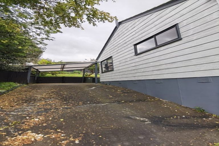 Photo of property in 3 Melia Grove, Goodwood Heights, Auckland, 2105