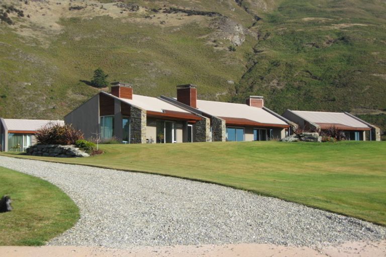 Photo of property in 7 Foxglove Heights, Wanaka, 9305